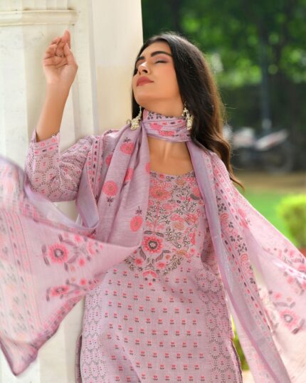 Vaasva Women purple linen kurta with cotton pant & dupatta
